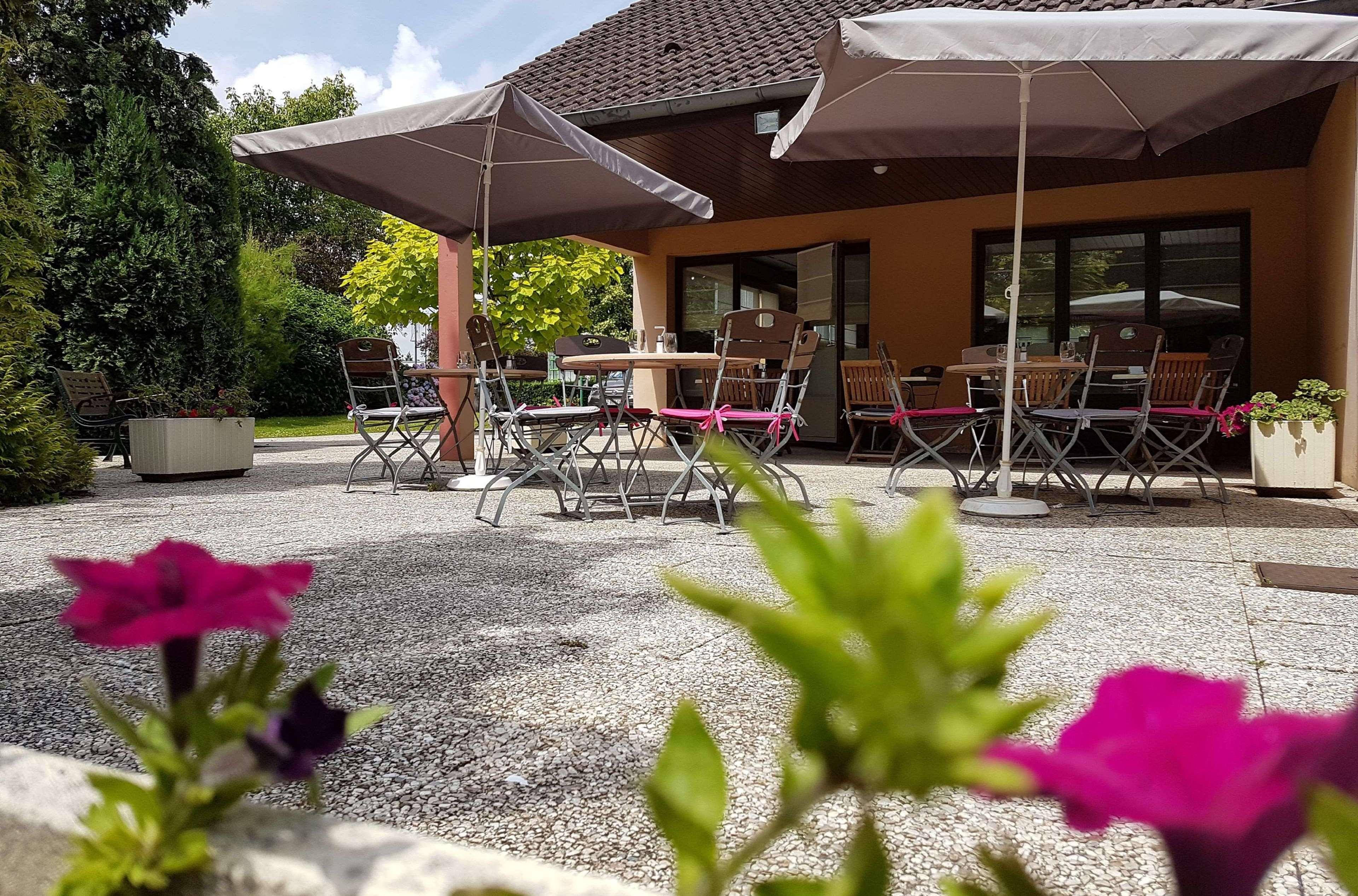 Hotel Campanile Maubeuge Exterior foto